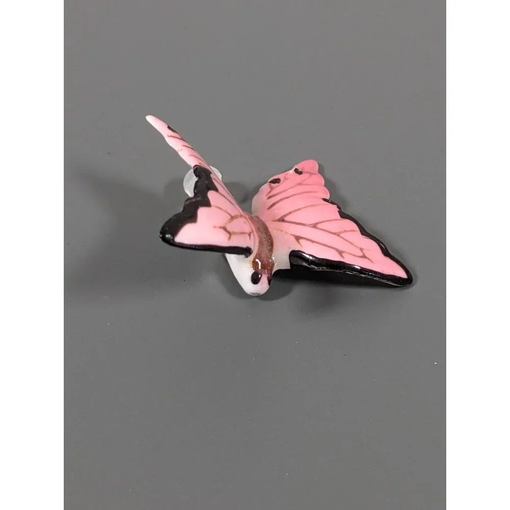 Vintage Japan Porcelain 3D Pin Painted Butterfly Stick Pin‎